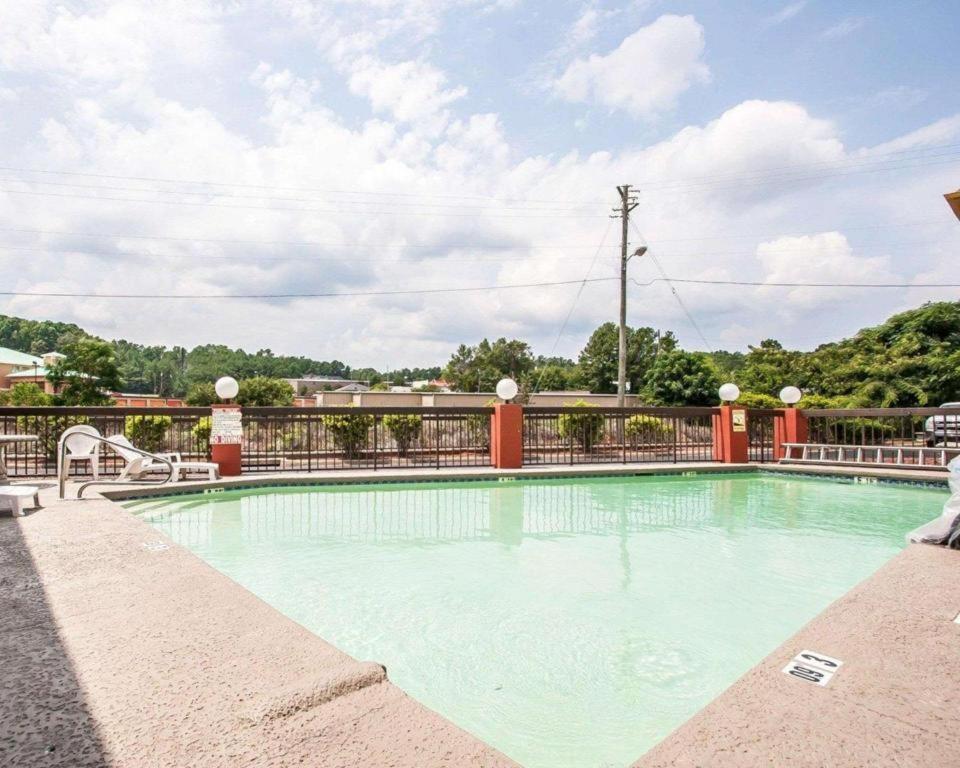 Econo Lodge Inn & Suites I-20, Exit 73 Tuscaloosa Dış mekan fotoğraf