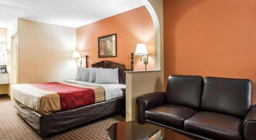 Econo Lodge Inn & Suites I-20, Exit 73 Tuscaloosa Dış mekan fotoğraf